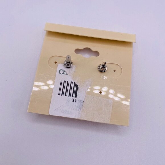 Courtney G Faux Pearl Silvertone Metal Flower Stud Earrings New - Picture 3 of 3